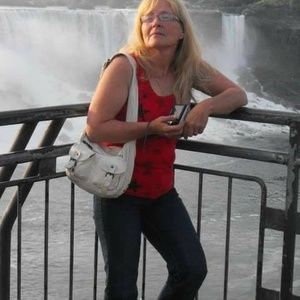 Meet your Posher, Linda